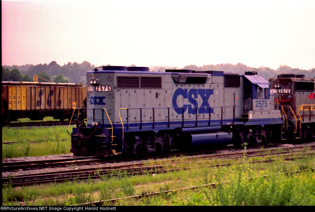 CSX 2575